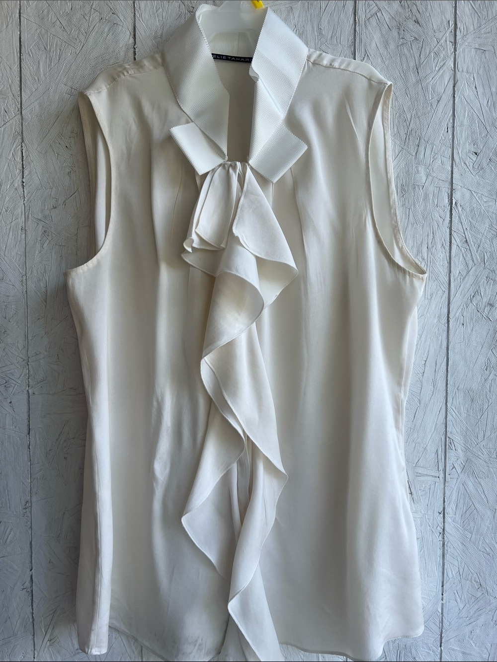 Elie Tahari 100% silk top, size M